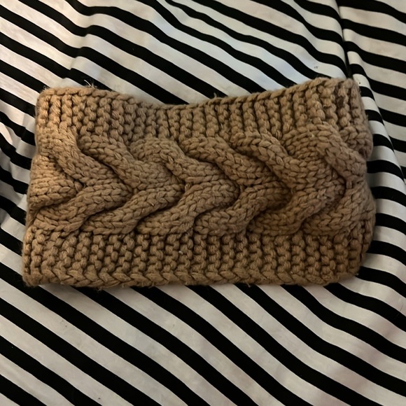 Super cute CableNet plaid boutique, headband, earmuffs cover - Picture 4 of 4